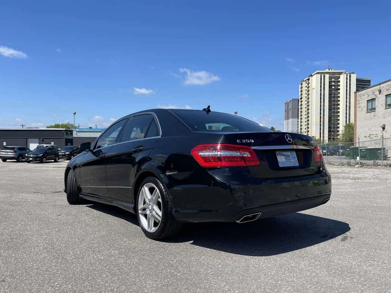Mercedes-Benz E 350 * E350 Sedan 4MATIC | Premium Pkg | AMG Pkg | Harm, снимка 6 - Автомобили и джипове - 55421887