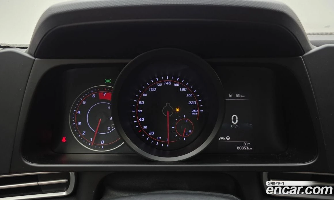 Hyundai Elantra 1.6 Smart, снимка 8 - Автомобили и джипове - 55668647