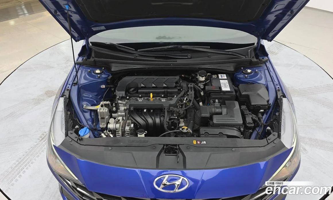 Hyundai Elantra 1.6 Smart, снимка 6 - Автомобили и джипове - 55668647