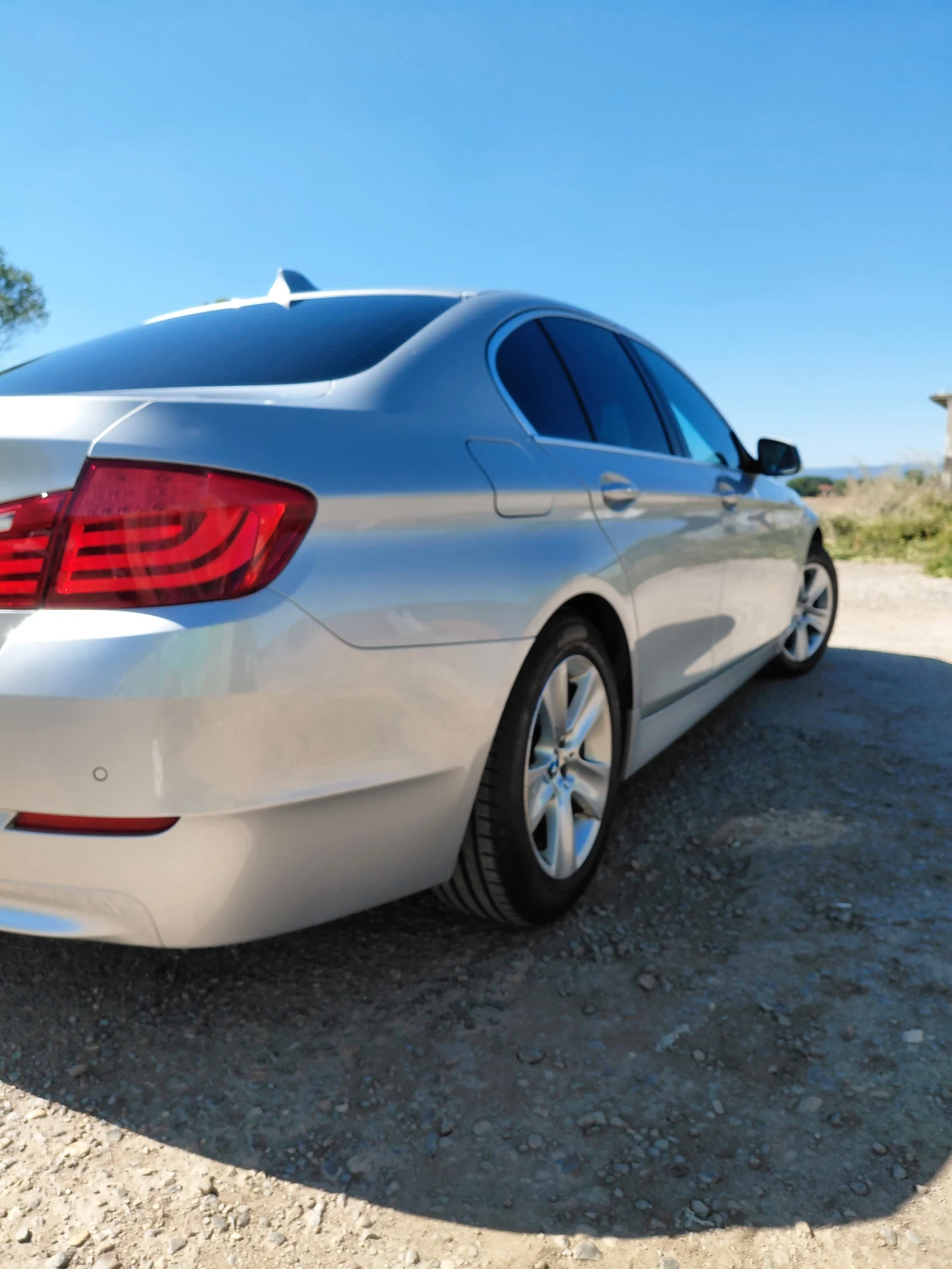 BMW 523