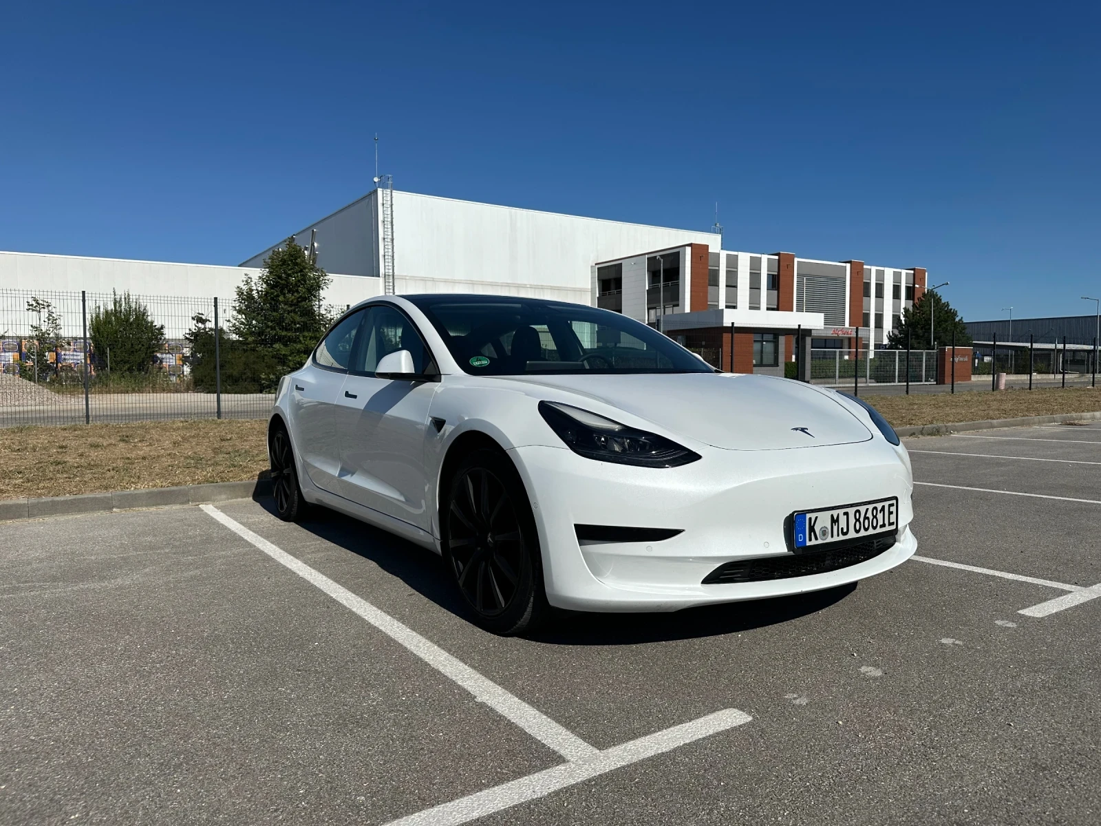 Tesla Model 3 SR+ / LFP батерия / Термопомпа / Европейска.