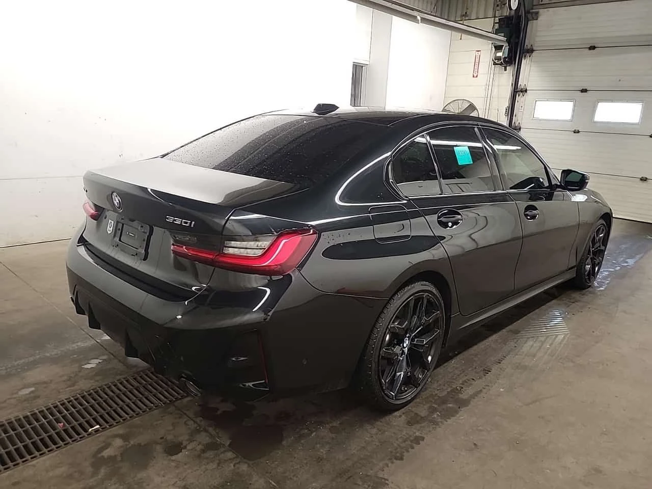 BMW 330 * 330I XDRIVE * АВТОКРЕДИТ БЕЗ ПЪРВОНАЧАЛНА ВНОСКА, снимка 3 - Автомобили и джипове - 55720504