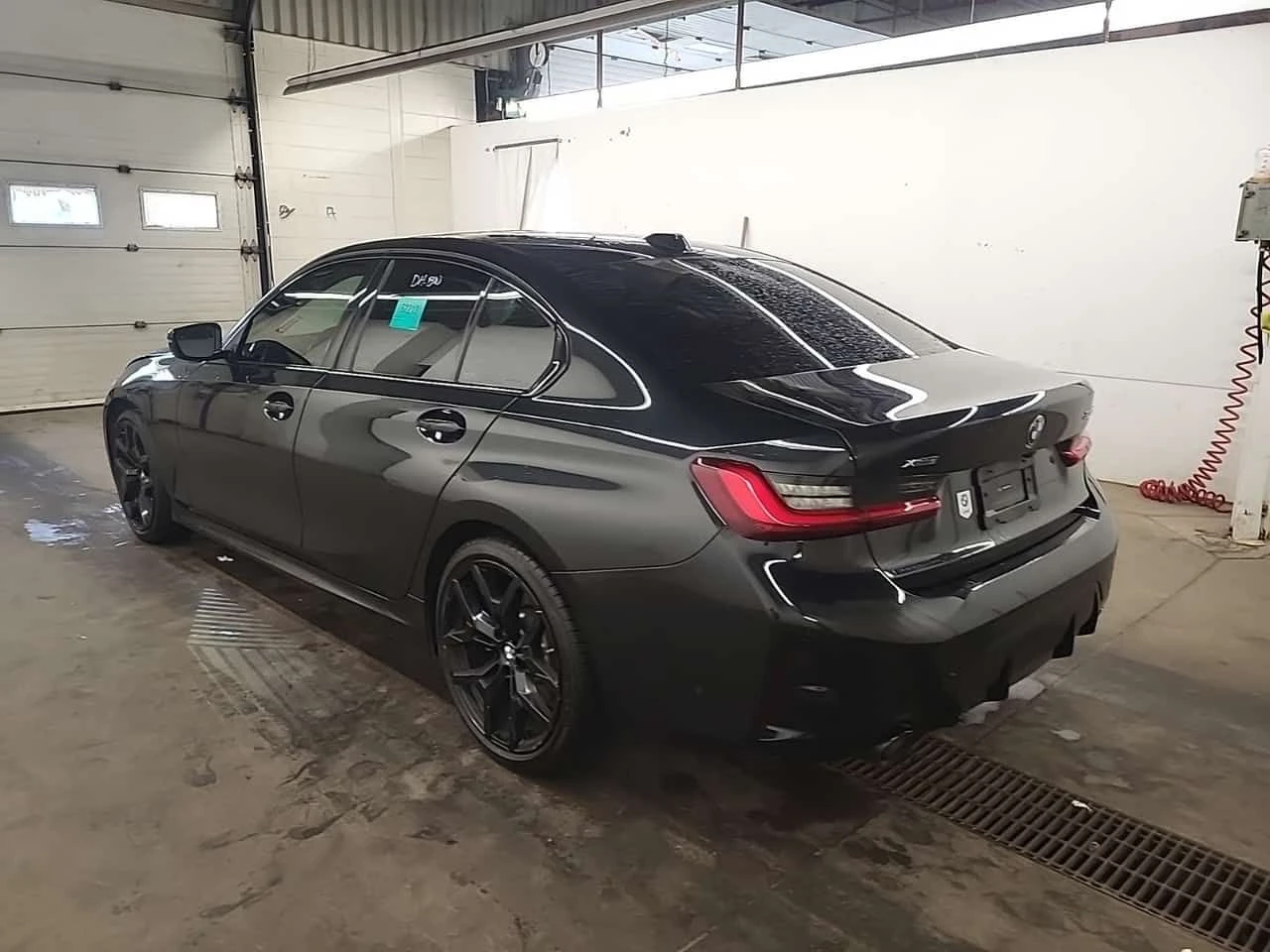 BMW 330 * 330I XDRIVE * АВТОКРЕДИТ БЕЗ ПЪРВОНАЧАЛНА ВНОСКА, снимка 4 - Автомобили и джипове - 55720504