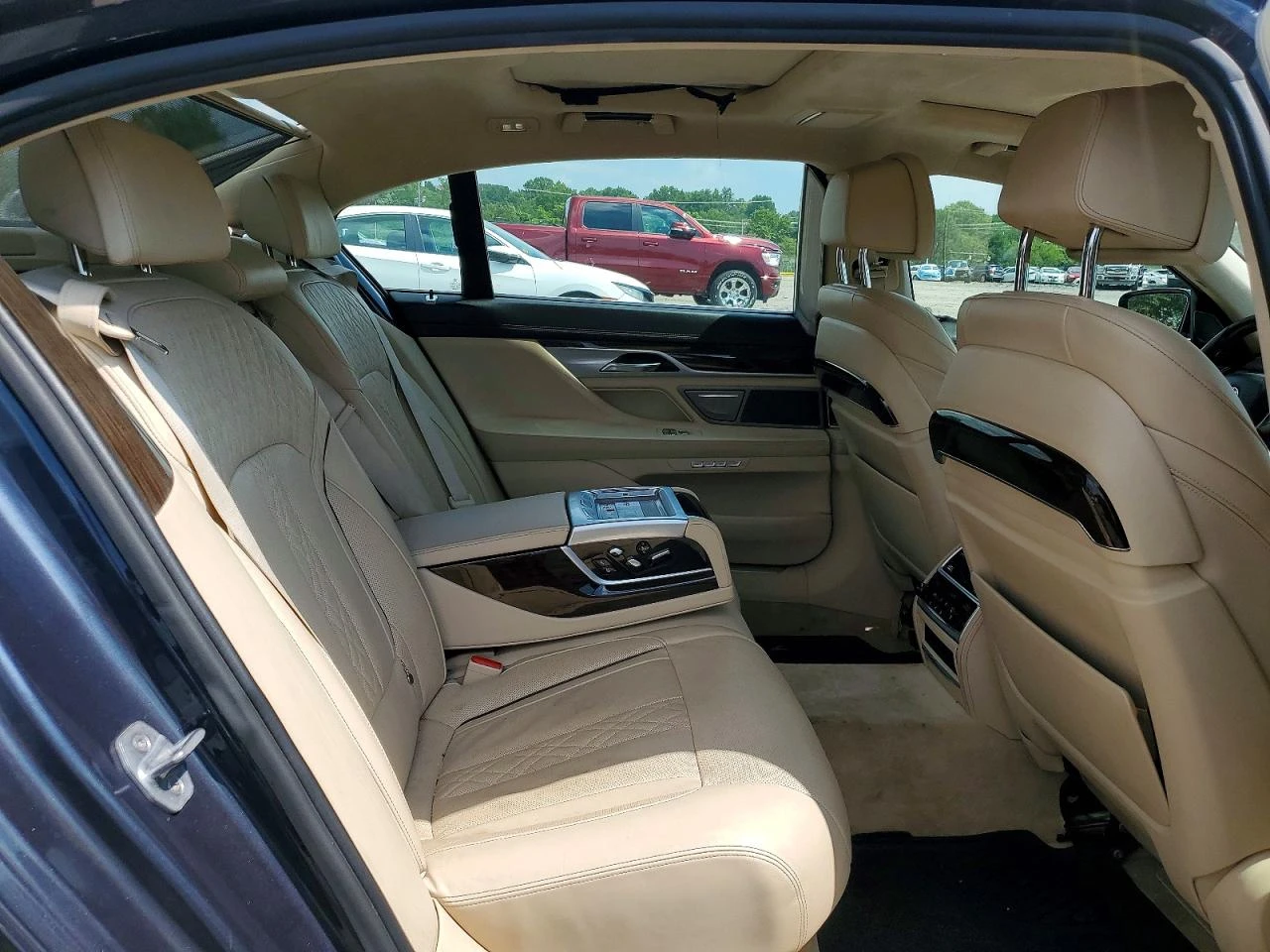 BMW 750 | Mobile.bg � ����������� 10