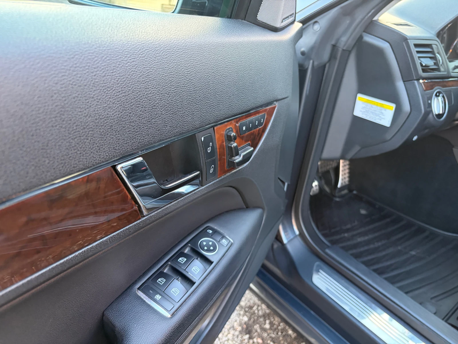 Mercedes-Benz E 55 AMG, снимка 11 - Автомобили и джипове - 56129113