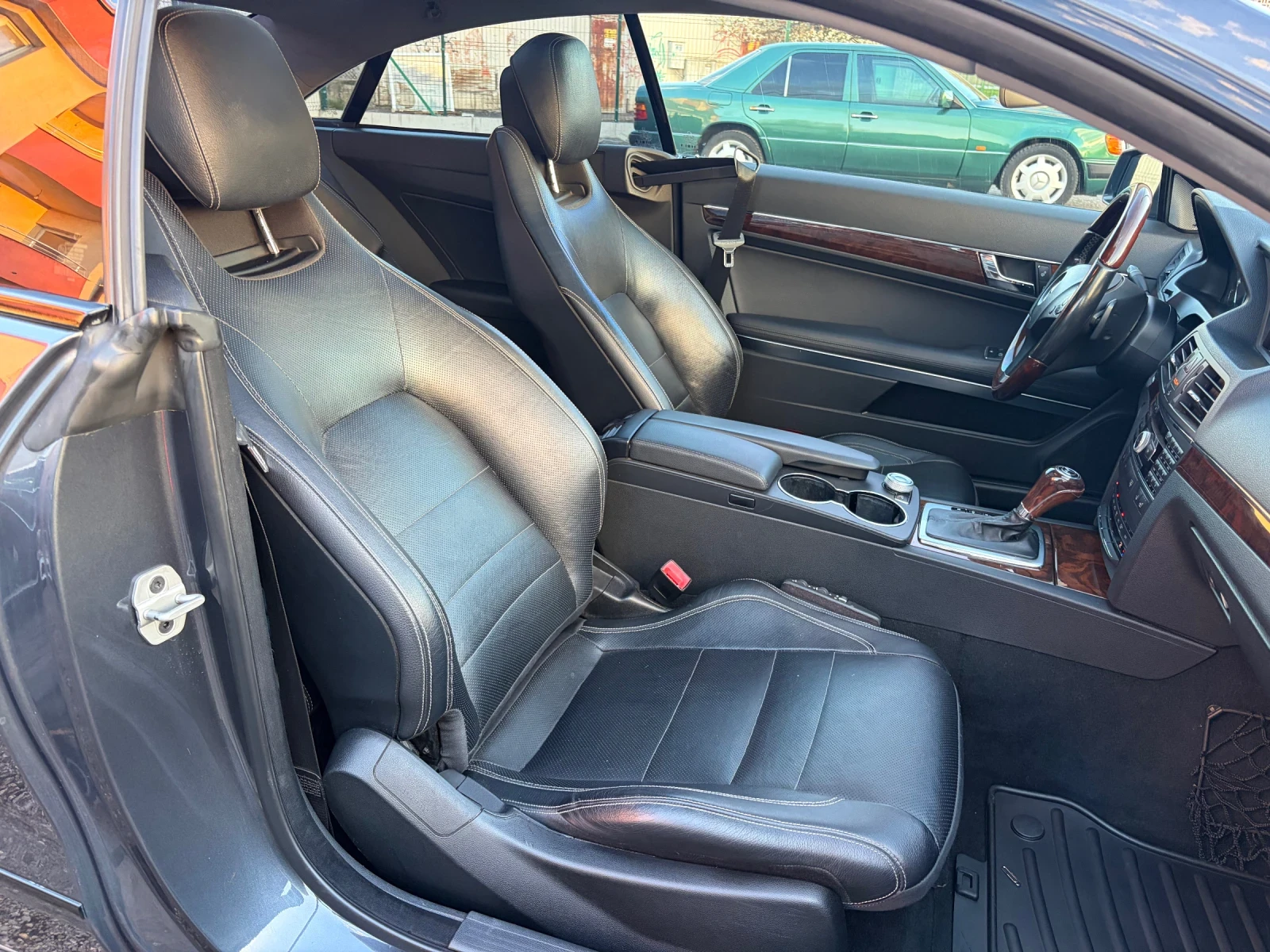 Mercedes-Benz E 55 AMG, снимка 16 - Автомобили и джипове - 56129113