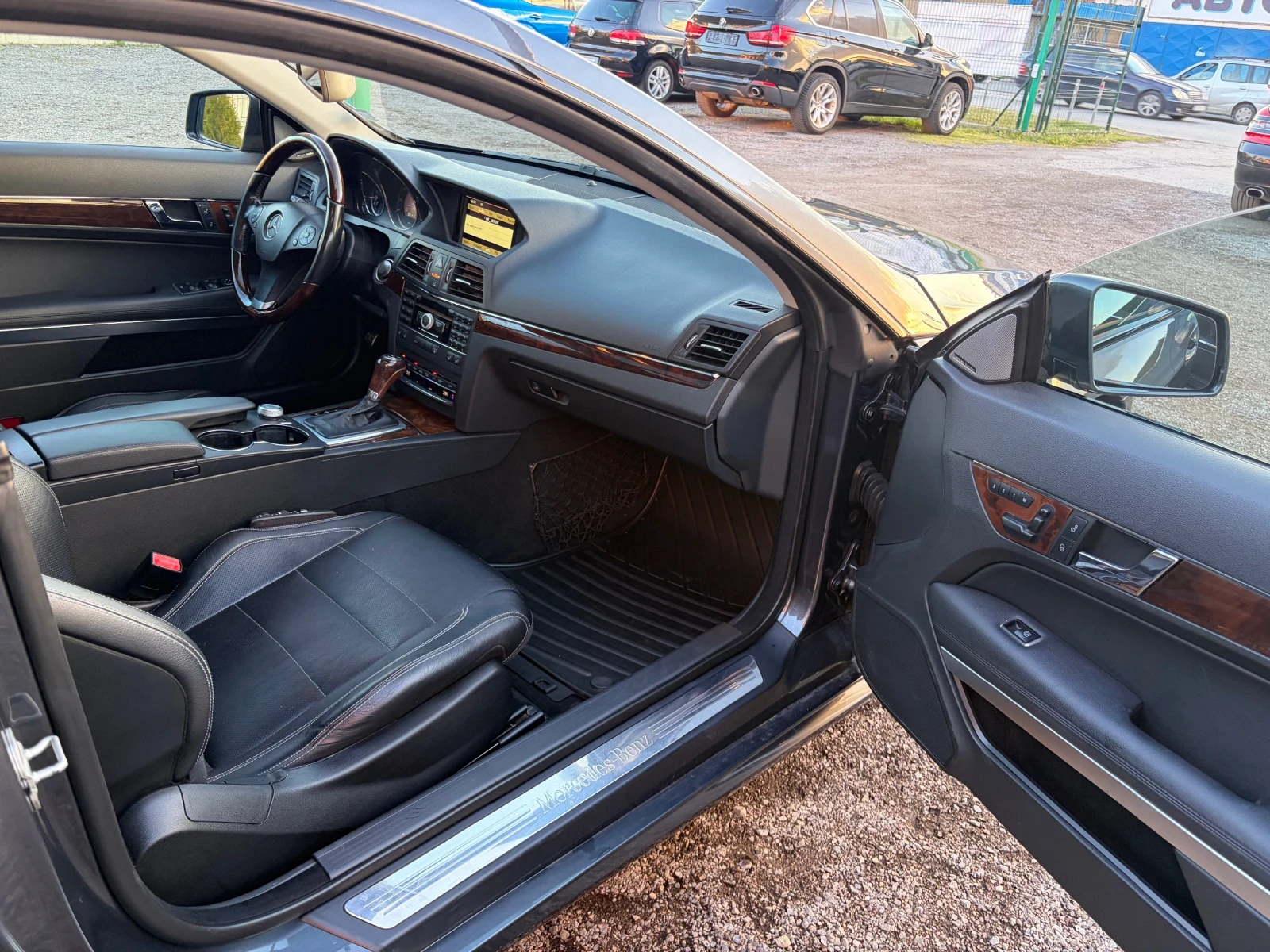 Mercedes-Benz E 55 AMG, снимка 15 - Автомобили и джипове - 56129113