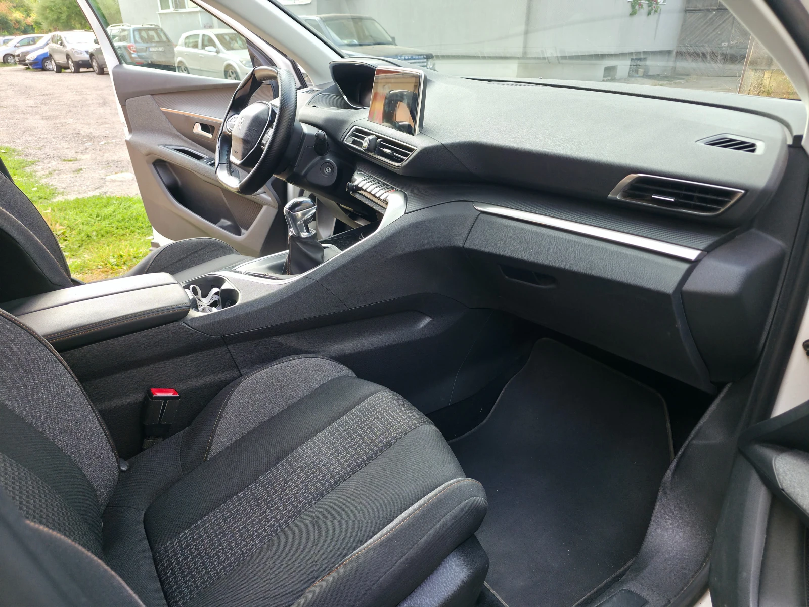 Peugeot 3008 1.2 PureTech ������ | Mobile.bg � ����������� 11