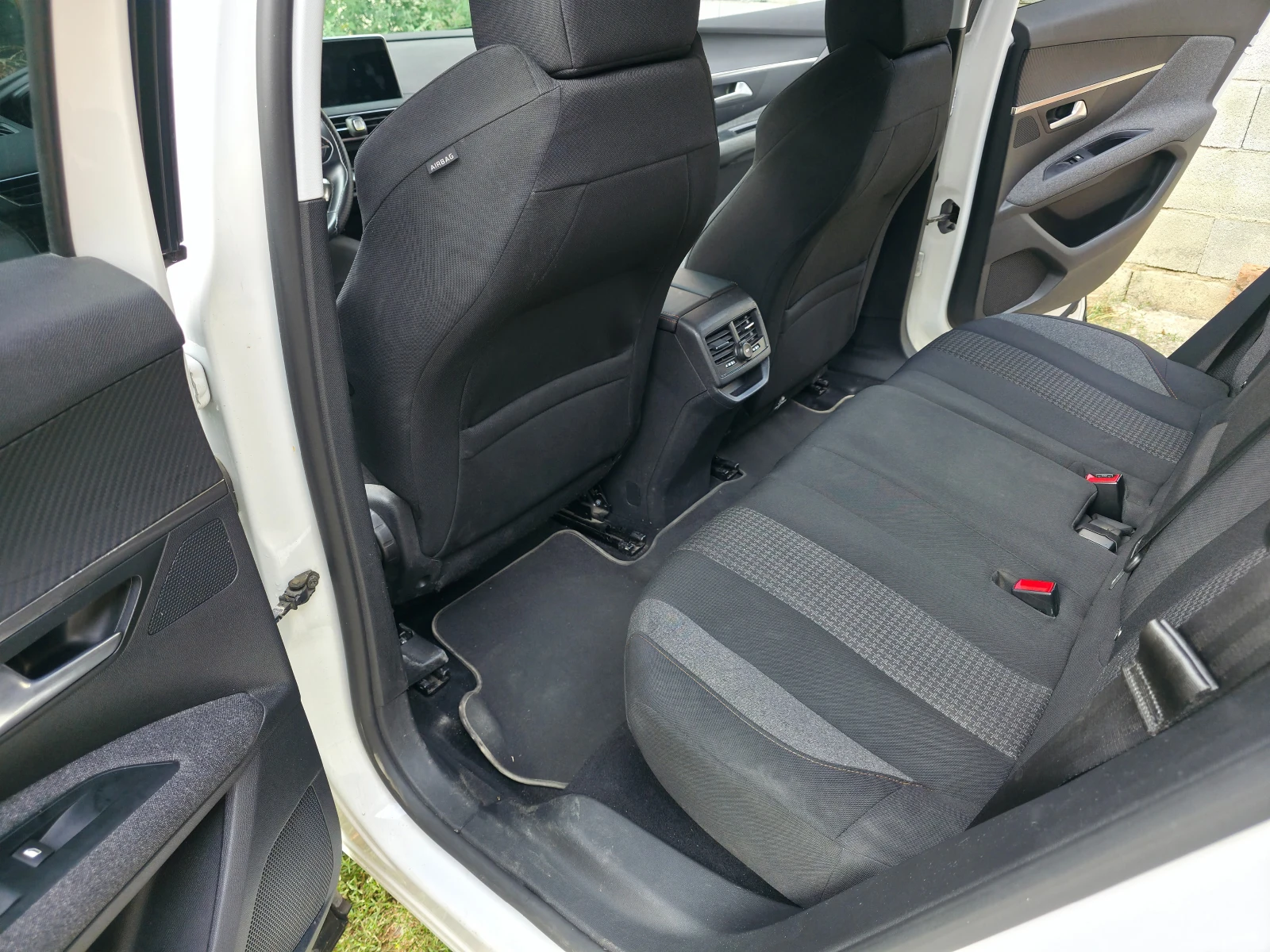 Peugeot 3008 1.2 PureTech ������ | Mobile.bg � ����������� 12