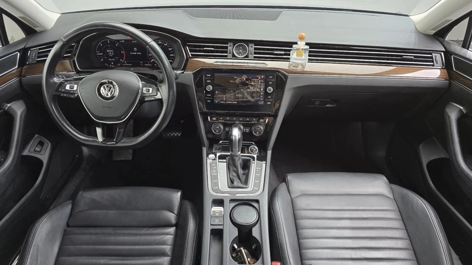 VW Passat, снимка 7 - Автомобили и джипове - 56689686