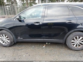Kia Sorento 3.3L LX* V6* AWD - 8400 € / 16428.97 лв. - 39716401 11
