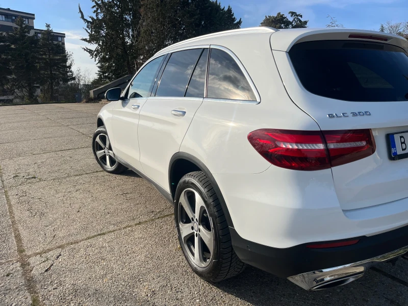 Mercedes-Benz GLC 300 Панорама 4Matic, снимка 8 - Автомобили и джипове - 48344884