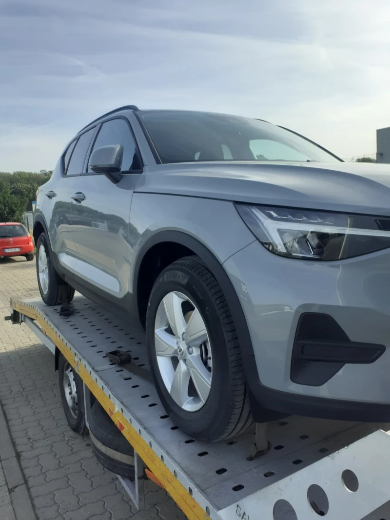 Volvo XC40 НОВ от ВОЛВО ГЕРМАНИЯ, снимка 12 - Автомобили и джипове - 48822234