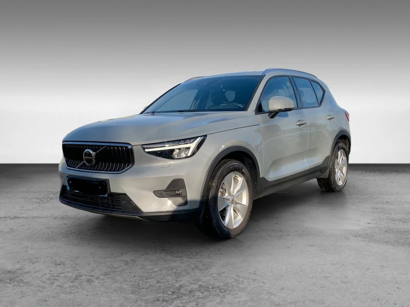 Volvo XC40 НОВ от ВОЛВО ГЕРМАНИЯ, снимка 2 - Автомобили и джипове - 48822234