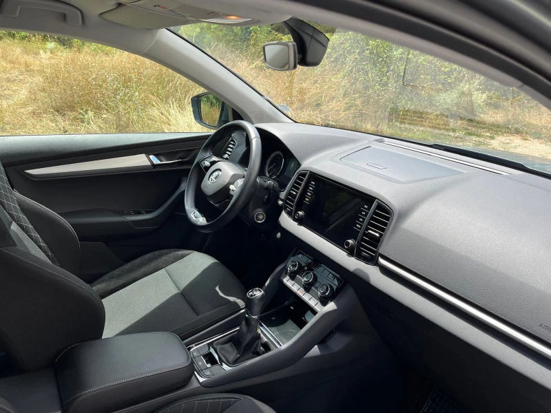 Skoda Karoq, снимка 2 - Автомобили и джипове - 52492914