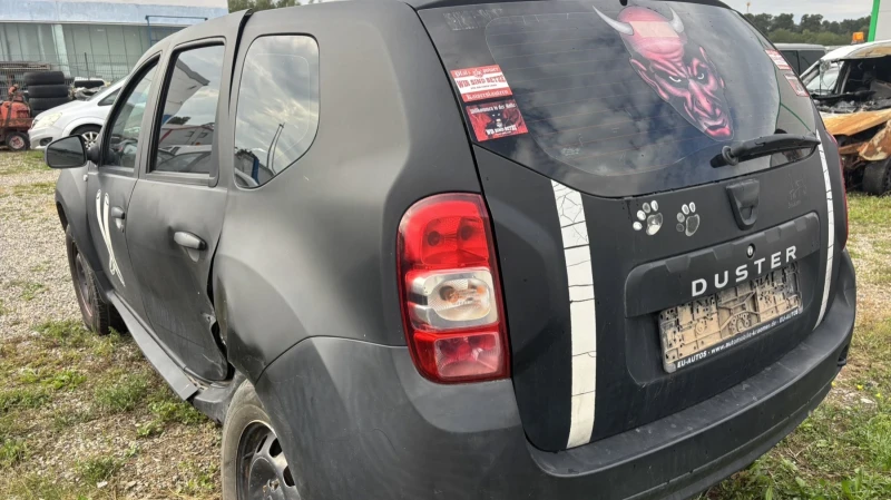 Dacia Duster 1.6i 2015, снимка 8 - Автомобили и джипове - 52081234