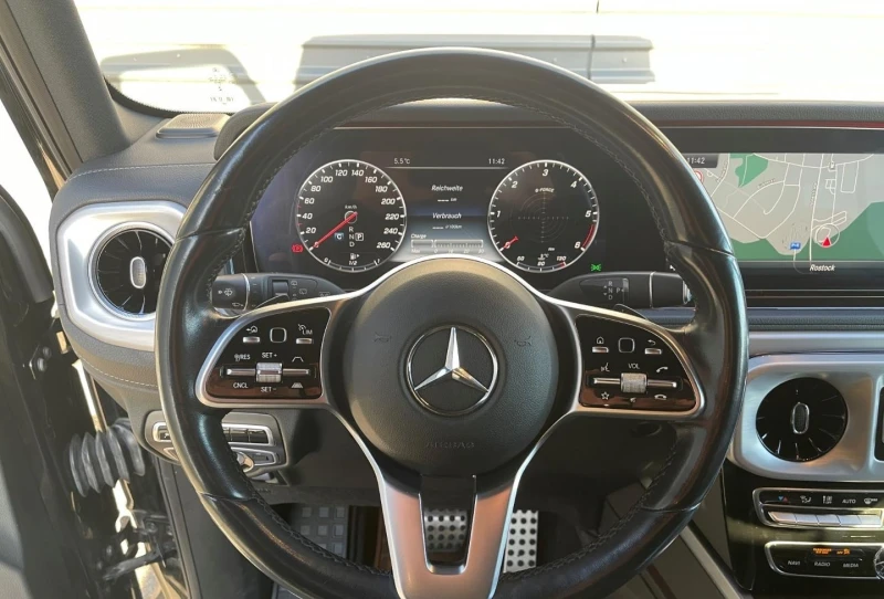 Mercedes-Benz G 400 d* 4M* MULTIBEAM* DISTR* 360CAM* MEMORY* , снимка 9 - Автомобили и джипове - 52627681