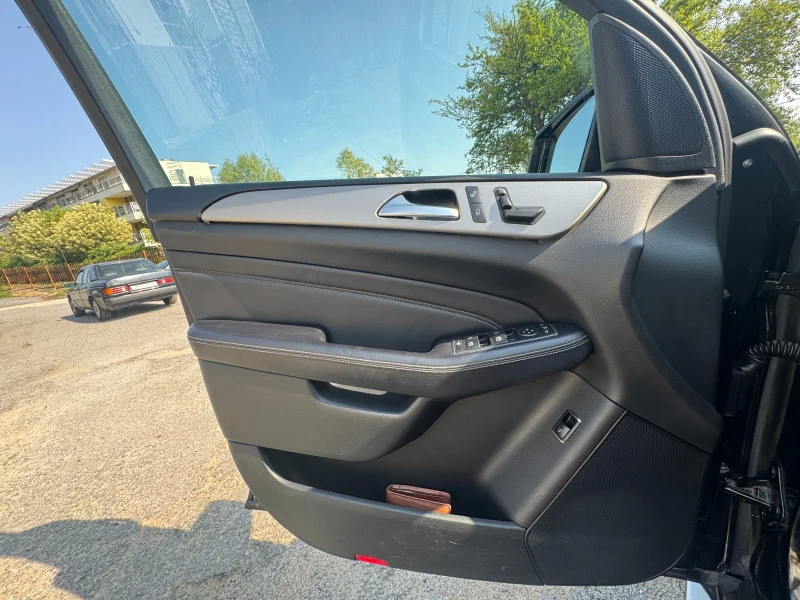 Mercedes-Benz ML 350 BlueTech 350 - 4MATIC - 256hp, снимка 16 - Автомобили и джипове - 53342371