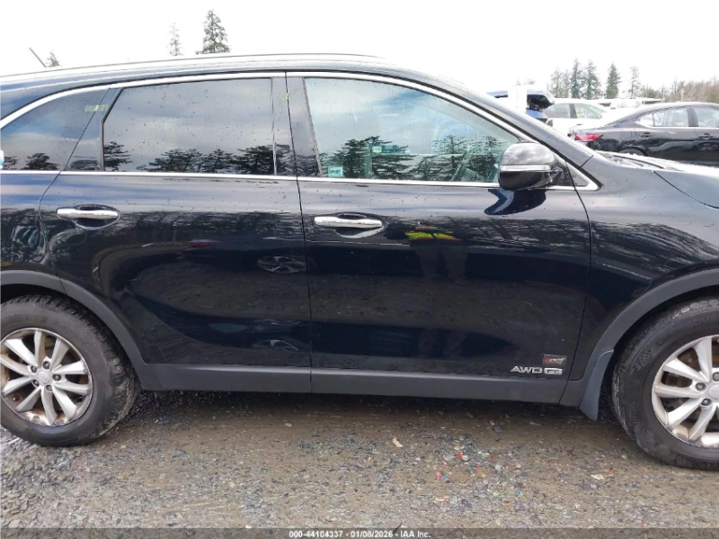 Kia Sorento 3.3L LX* V6* AWD, снимка 10 - Автомобили и джипове - 53374578