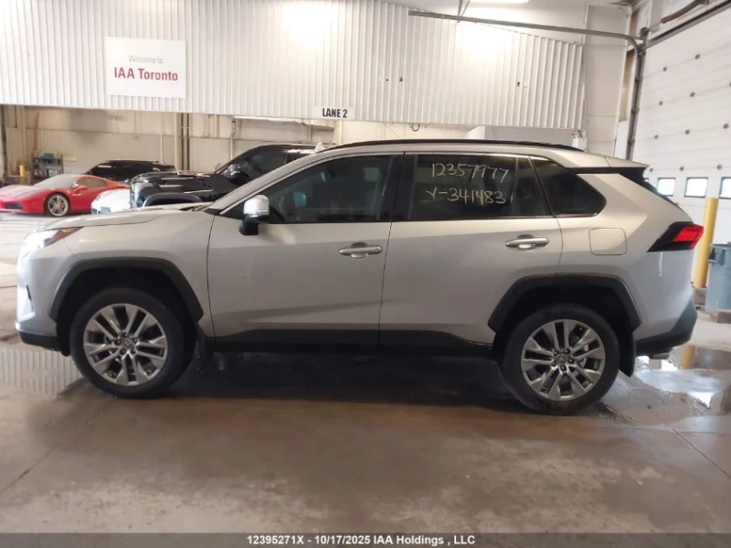 Toyota Rav4 18k km* XLE* AWD* Softex* м.Точки* Камера* Lane as, снимка 6 - Автомобили и джипове - 53524560