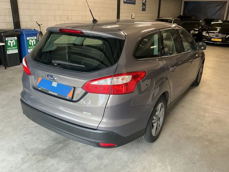 Ford Focus Focus 1.0 EcoBoost SYNC Edition, снимка 2 - Автомобили и джипове - 55383040