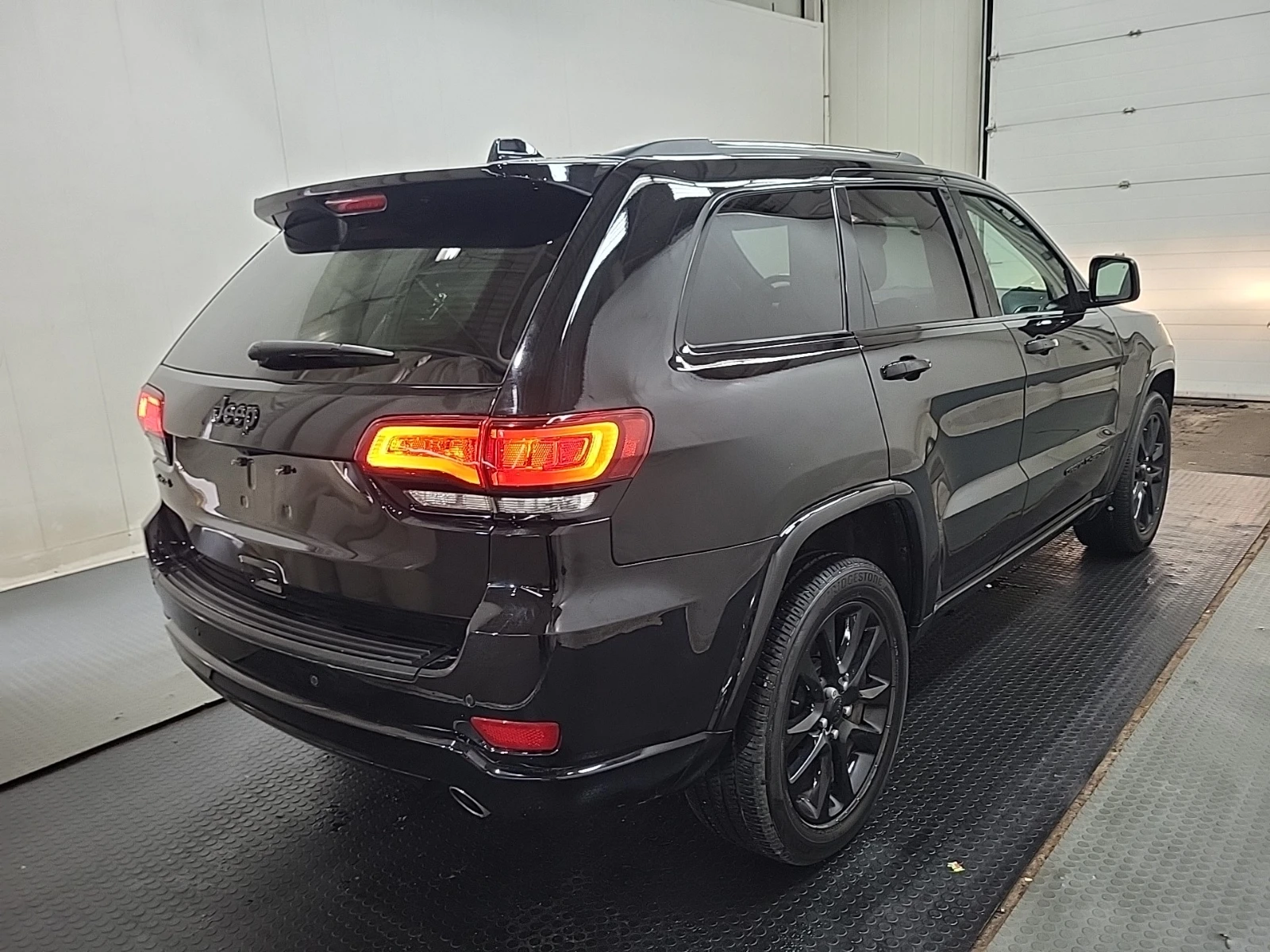 Jeep Grand cherokee ALTITUDE 4X4 3.6* Back up* Navi* Авто финанс*  - изображение 6