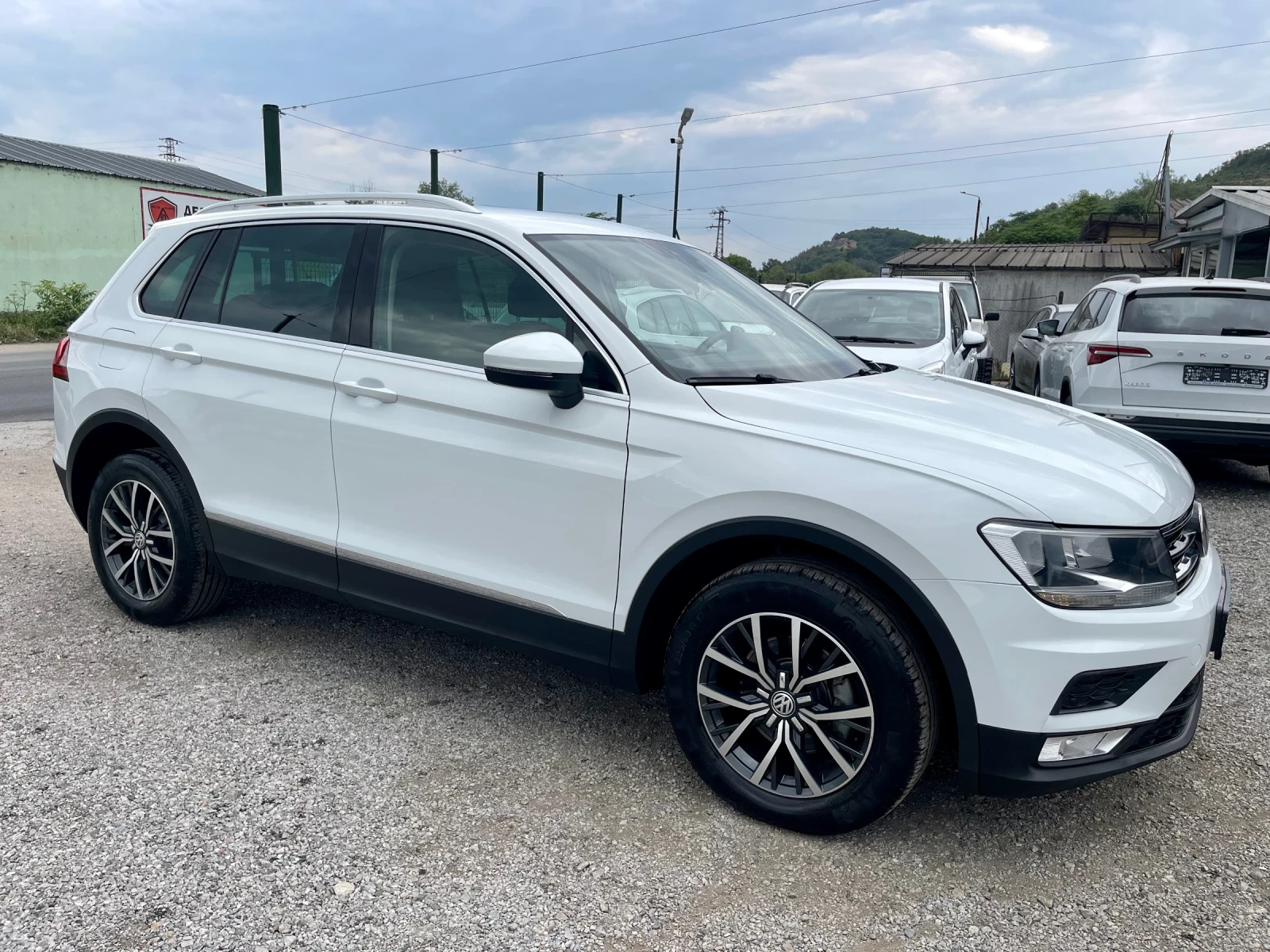 VW Tiguan 2.0TDI-4 MOTION-NAVI-AVTOMAT - изображение 6