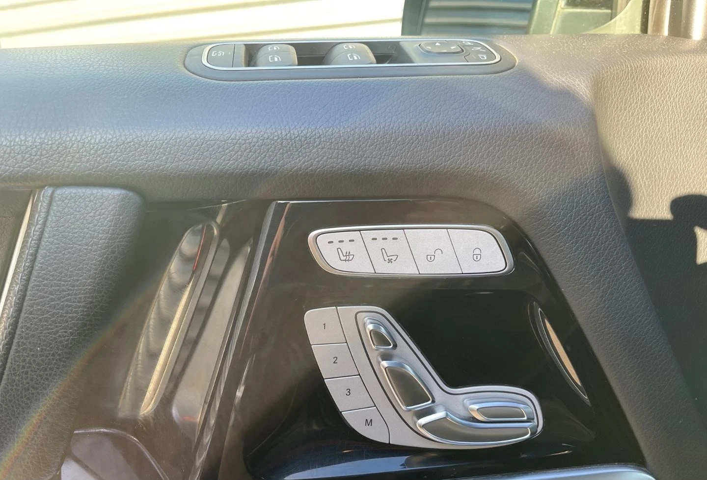 Mercedes-Benz G 400 d* 4M* MULTIBEAM* DISTR* 360CAM* MEMORY*  - изображение 6