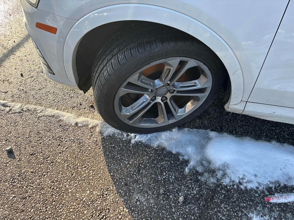 Audi Q3 2017 Technik * CARFAX * БЕЗ ПЪРВОНАЧАЛНА ВНОСКА - изображение 6