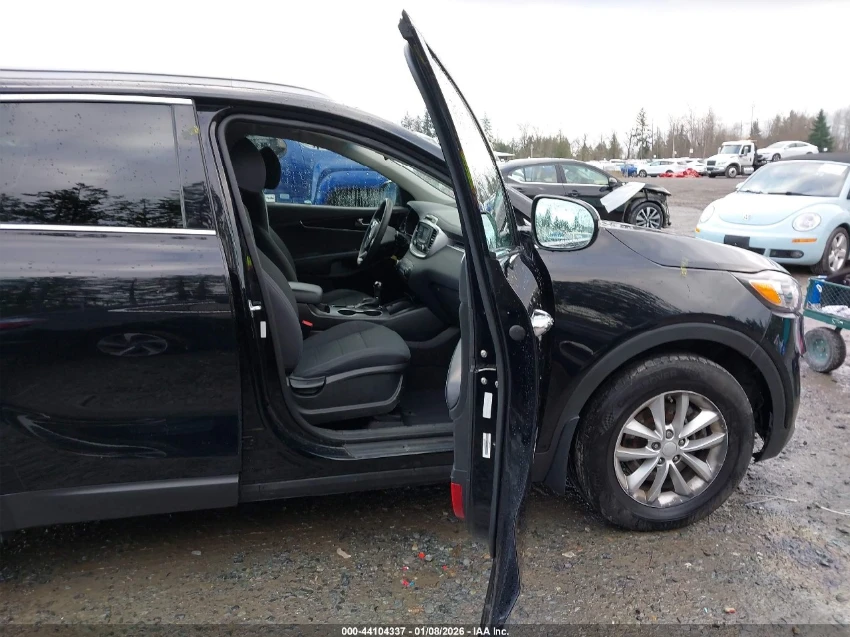 Kia Sorento 3.3L LX* V6* AWD - изображение 7