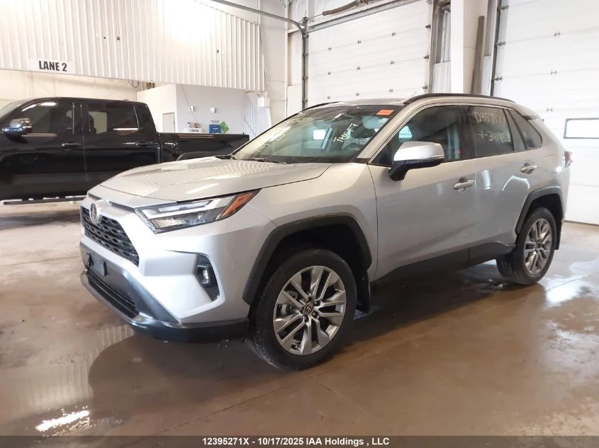 Toyota Rav4 18k km* XLE* AWD* Softex* м.Точки* Камера* Lane as - изображение 3