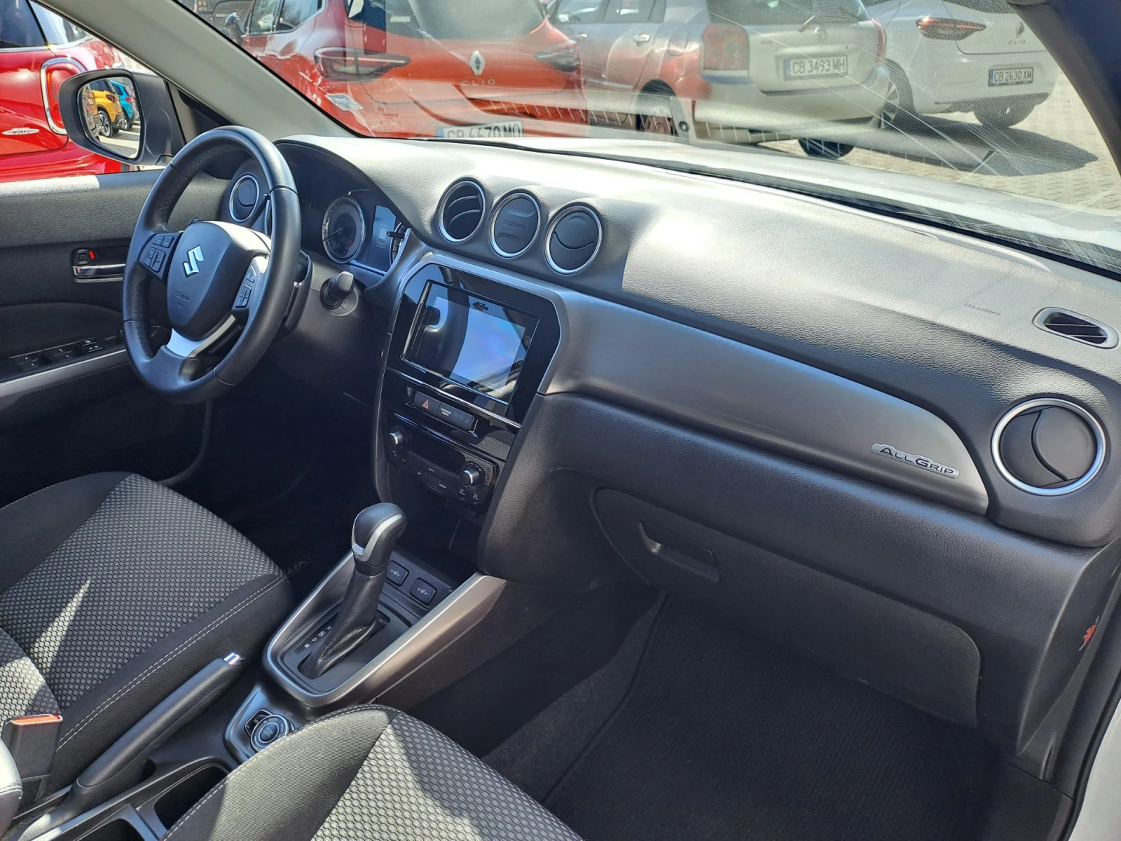 Suzuki Vitara 1.5 GL+ FULL HYBRID 4X4 AUTOMATIC AGS, снимка 12 - Автомобили и джипове - 54350131