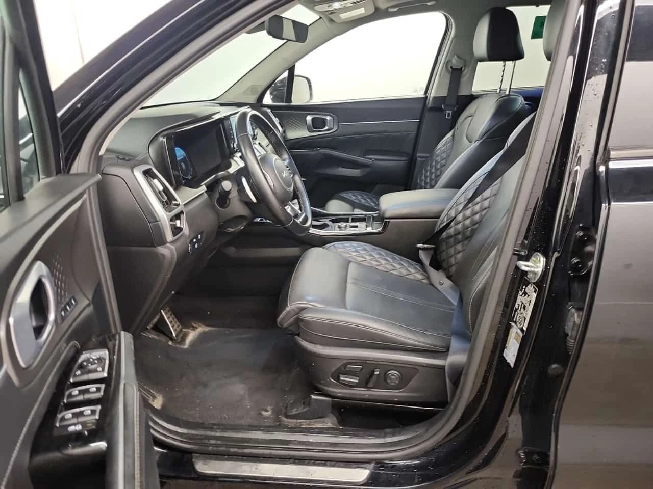 Kia Sorento * SX 4D Utility at AWD 6P * CARFAX * , снимка 9 - Автомобили и джипове - 54593550