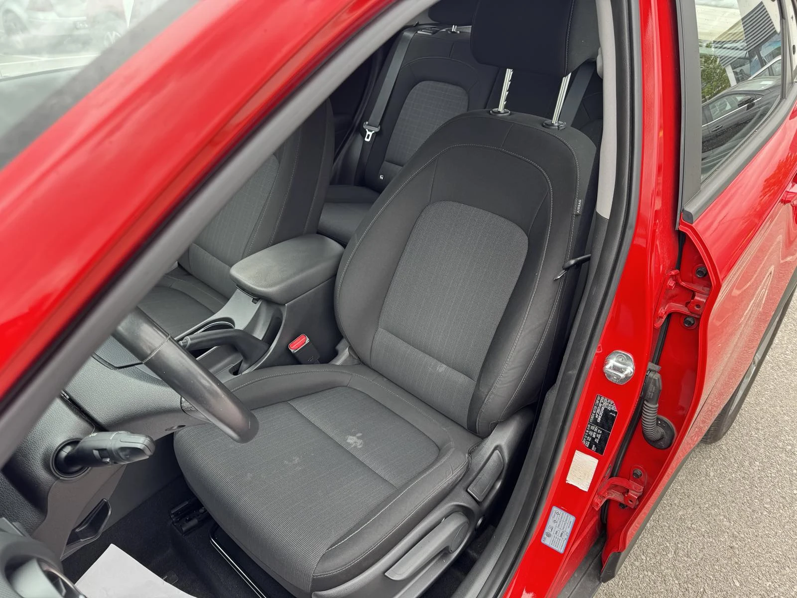 Hyundai Kona 1.0 TURBO, снимка 13 - Автомобили и джипове - 54607414