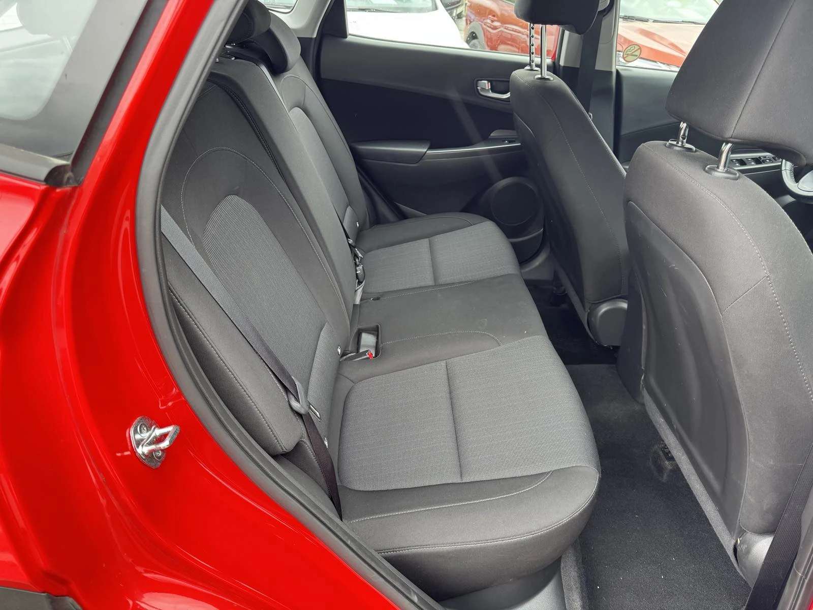 Hyundai Kona 1.0 TURBO, снимка 10 - Автомобили и джипове - 54607414