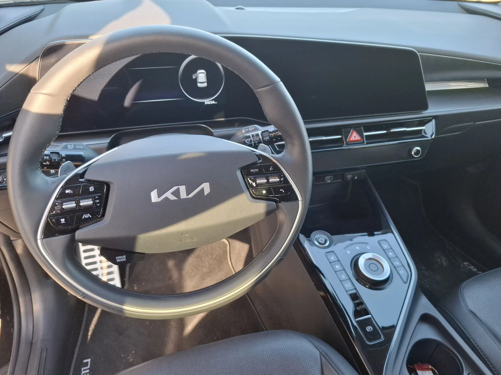 Kia Niro 65kw* * Exclusive * * Premium FULL Options , снимка 14 - Автомобили и джипове - 54683259