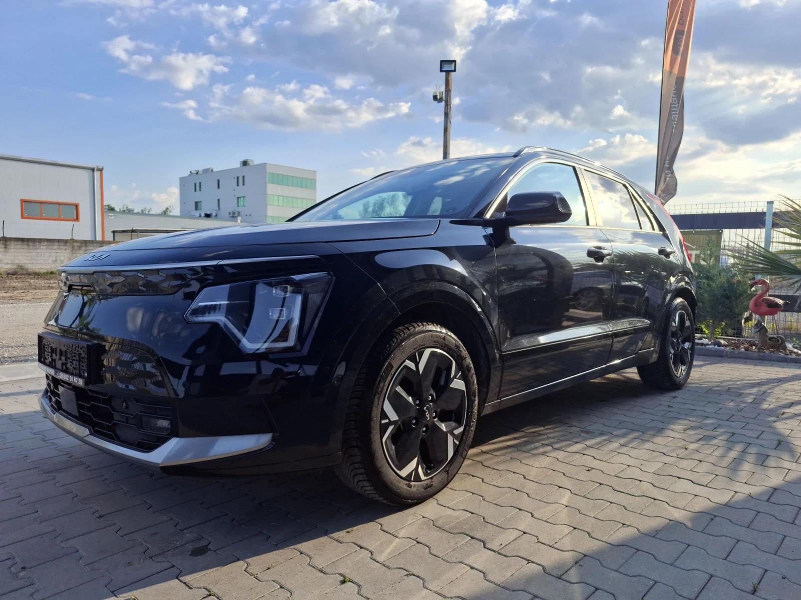 Kia Niro 65kw* * Exclusive * * Premium FULL Options , снимка 3 - Автомобили и джипове - 54683259