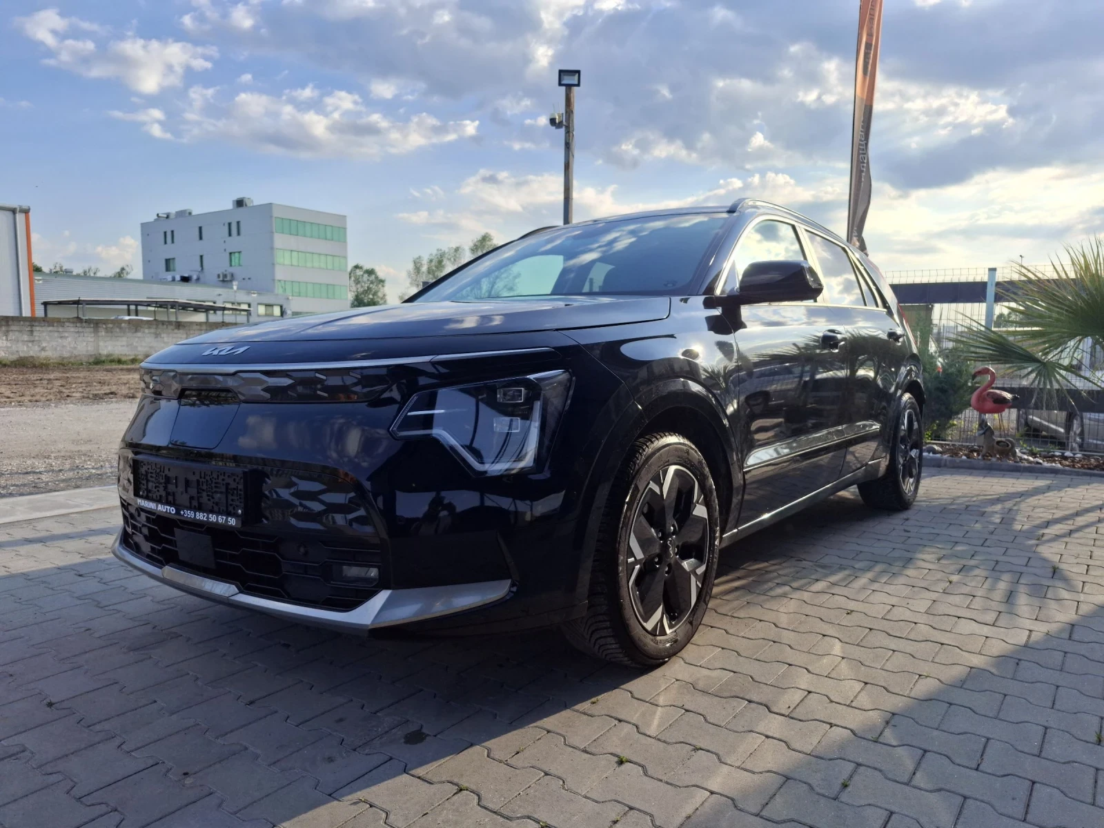 Kia Niro 65kw* * Exclusive * * Premium FULL Options , снимка 2 - Автомобили и джипове - 54683259