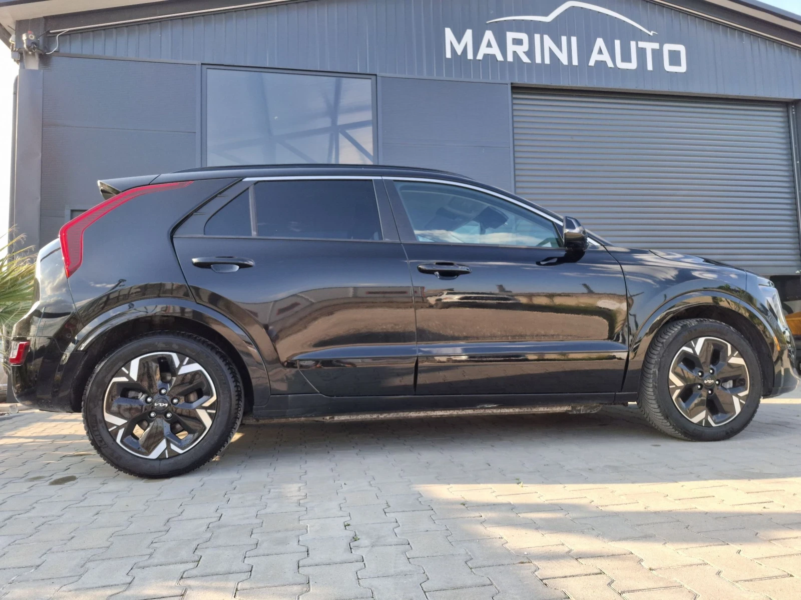 Kia Niro 65kw* * Exclusive * * Premium FULL Options , снимка 8 - Автомобили и джипове - 54683259