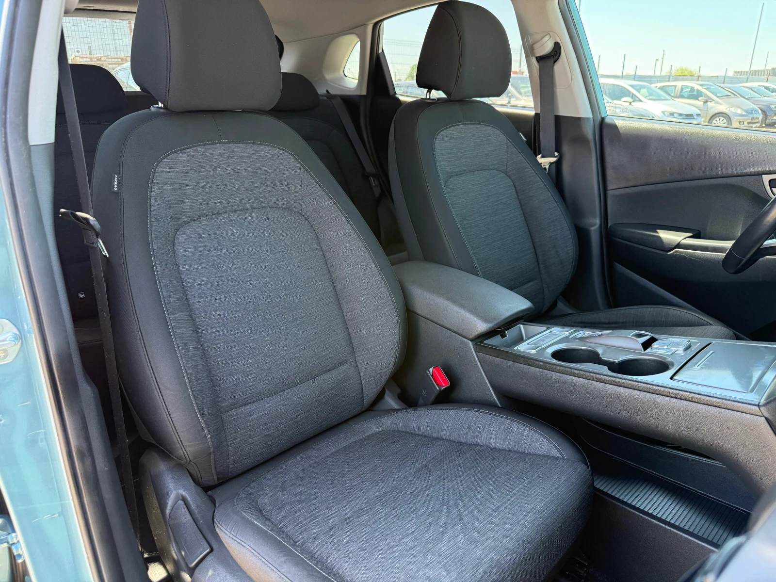 Hyundai Kona 64KW* FULL* Electric, снимка 9 - Автомобили и джипове - 55093726