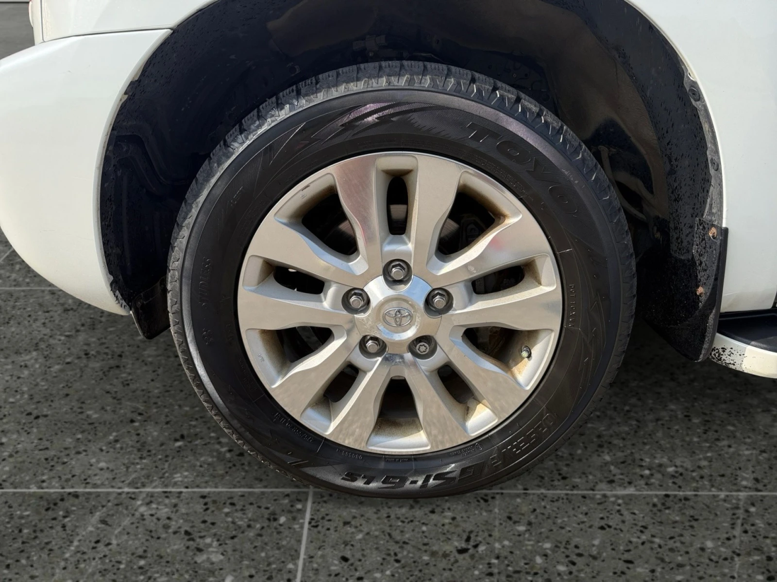 Toyota Sequoia 5.7* V8* PLATINUM* ПОДГРЕВ* ОБДУХВАНЕ* КАМЕРА* JBL, снимка 9 - Автомобили и джипове - 55563070
