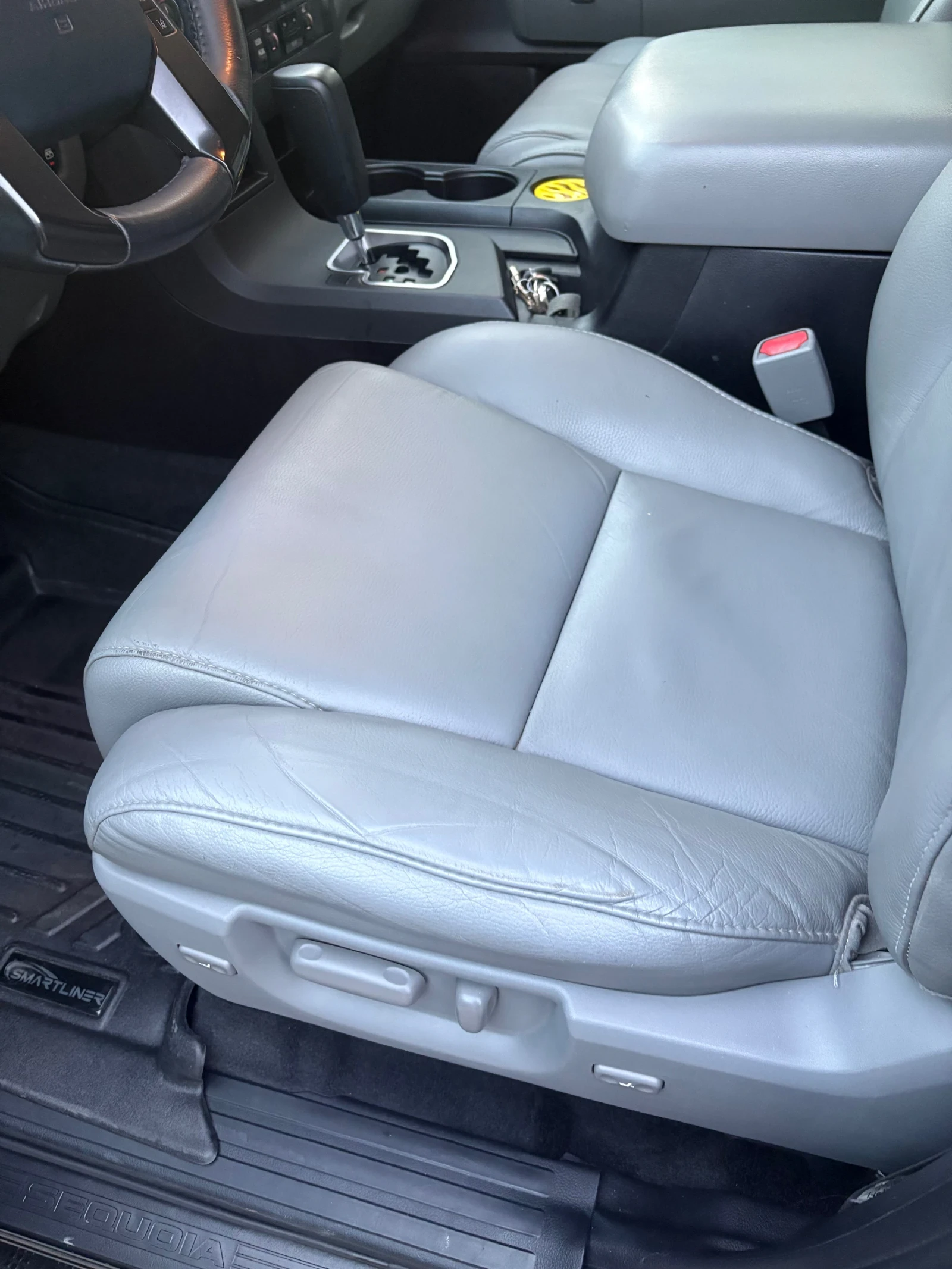Toyota Sequoia SR, снимка 6 - Автомобили и джипове - 55657697