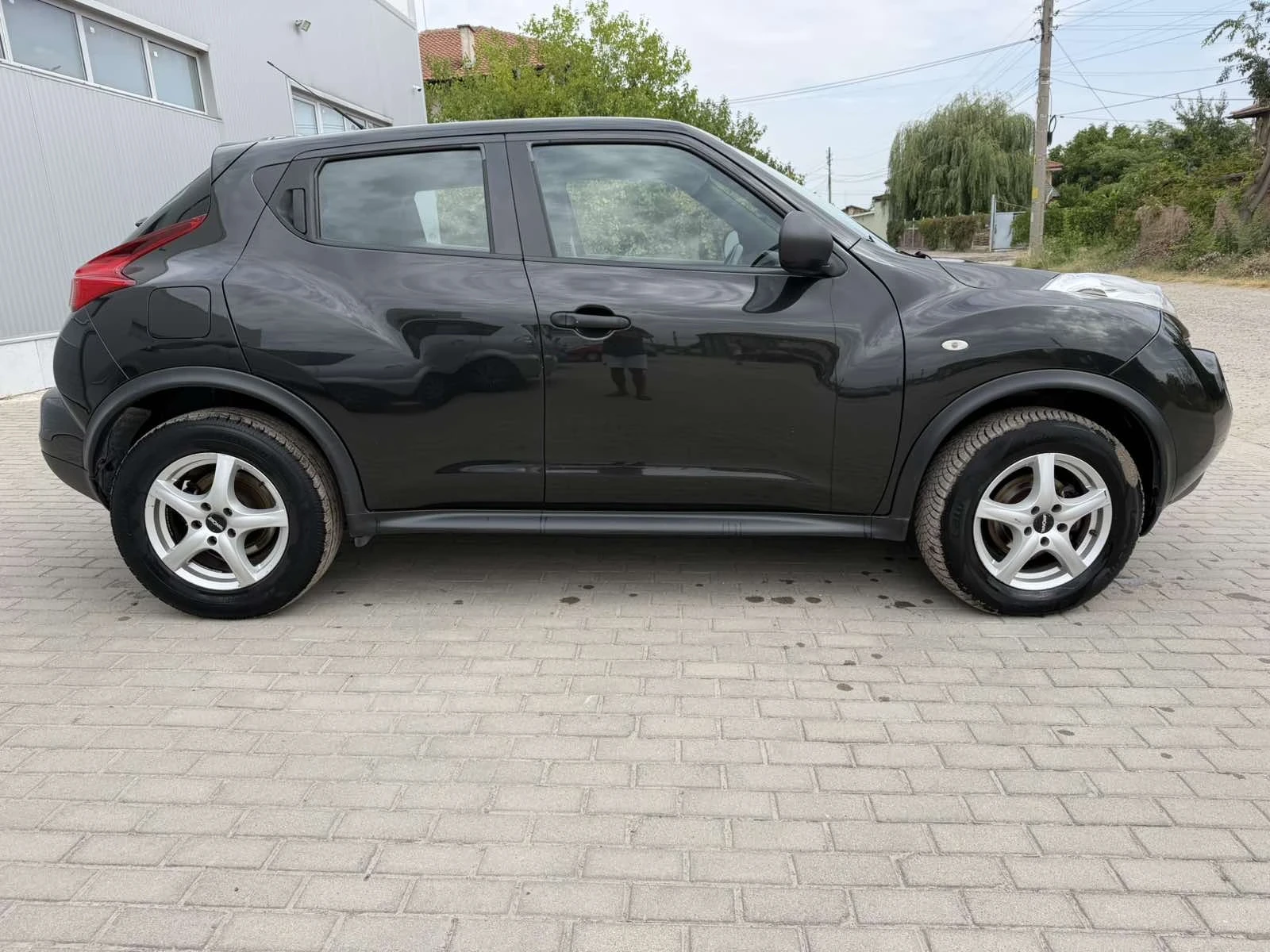 Nissan Juke, снимка 3 - Автомобили и джипове - 55920919