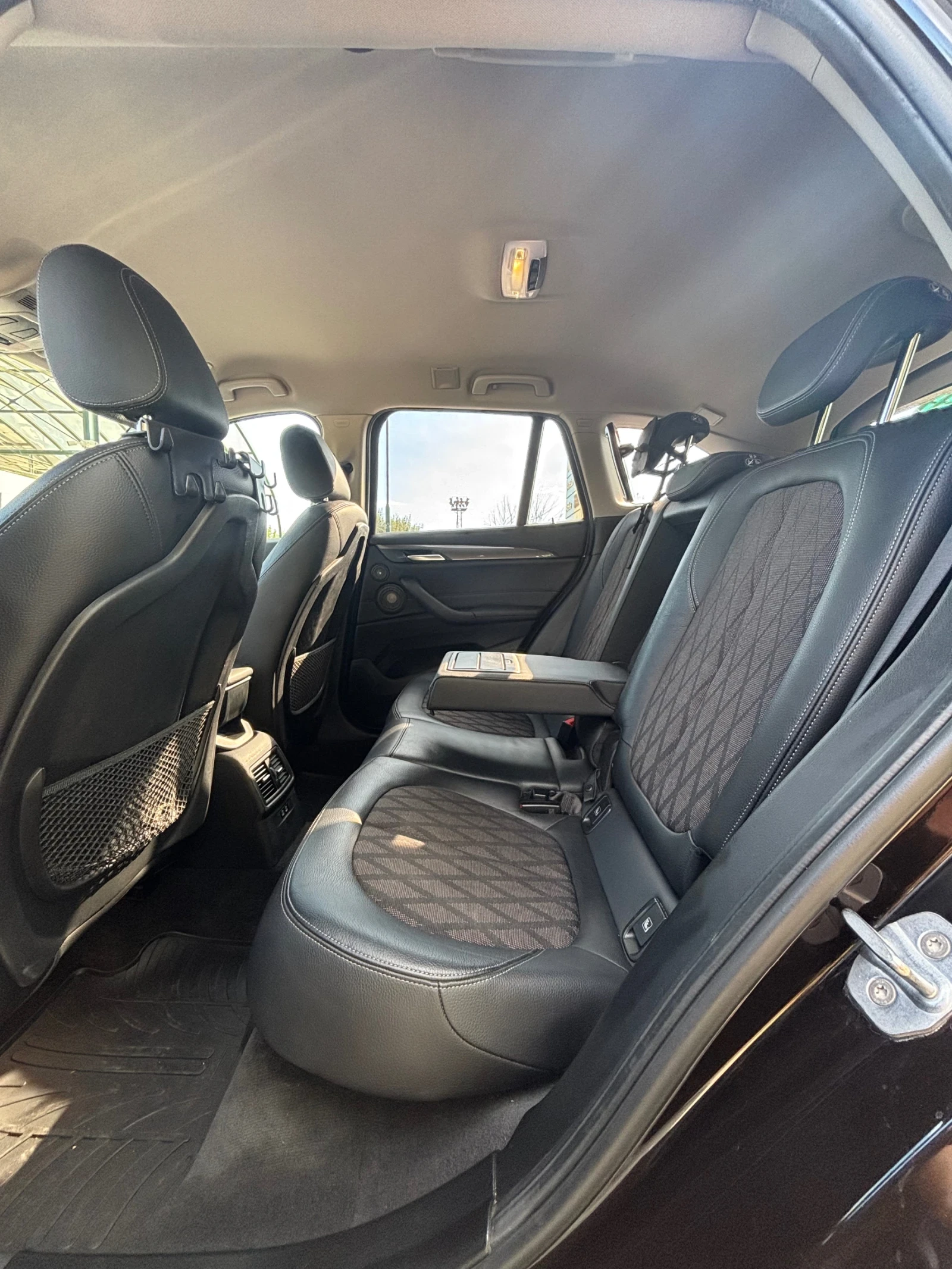 BMW X1 20d xDrive * Keyless, снимка 11 - Автомобили и джипове - 56149971