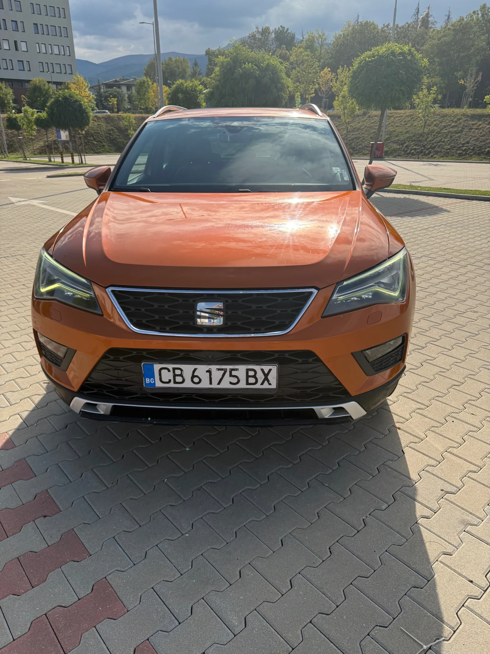 Seat Ateca 2.0 TDI 190 к.с. 4x4 DSG Xcellence PANO, снимка 2 - Автомобили и джипове - 56331766