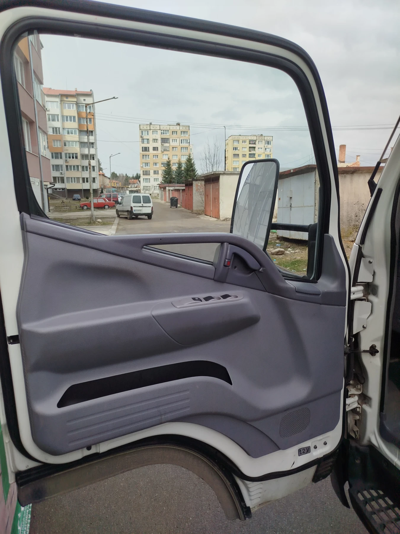 Mitsubishi Canter, снимка 12 - Камиони - 53899129