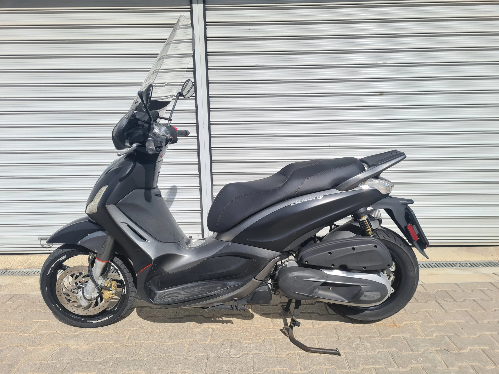 Piaggio Beverly 350i ABS, снимка 2 - Мотоциклети и мототехника - 54526798