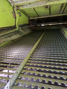 Комбайн Claas Командор 116, снимка 6 - Селскостопанска техника - 53699761