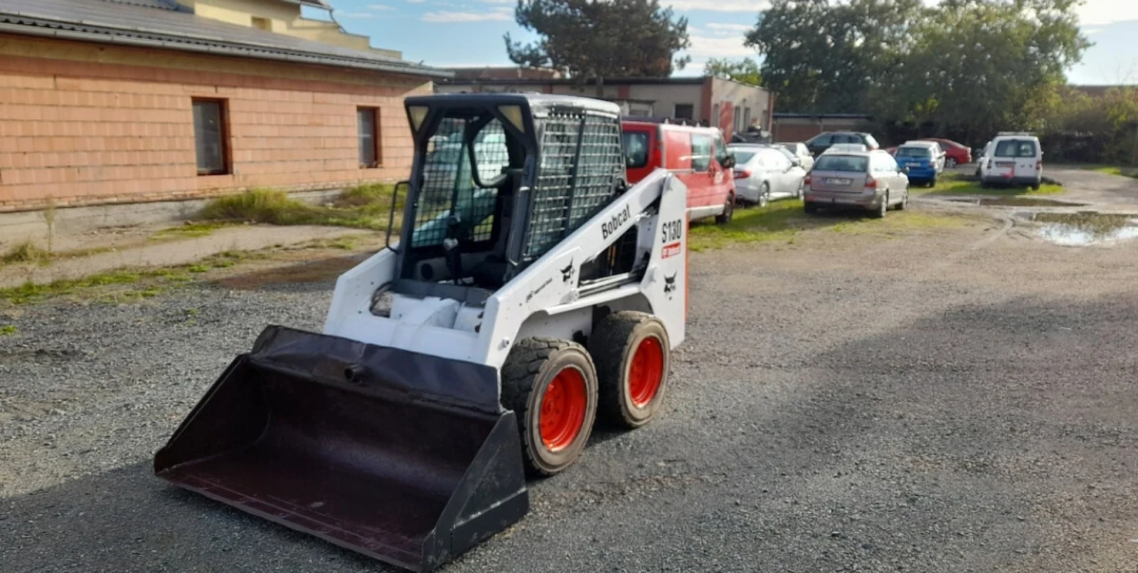 Мини челни товарачи Bobcat Bobcat S130 2.5T 2000mth! - изображение 3