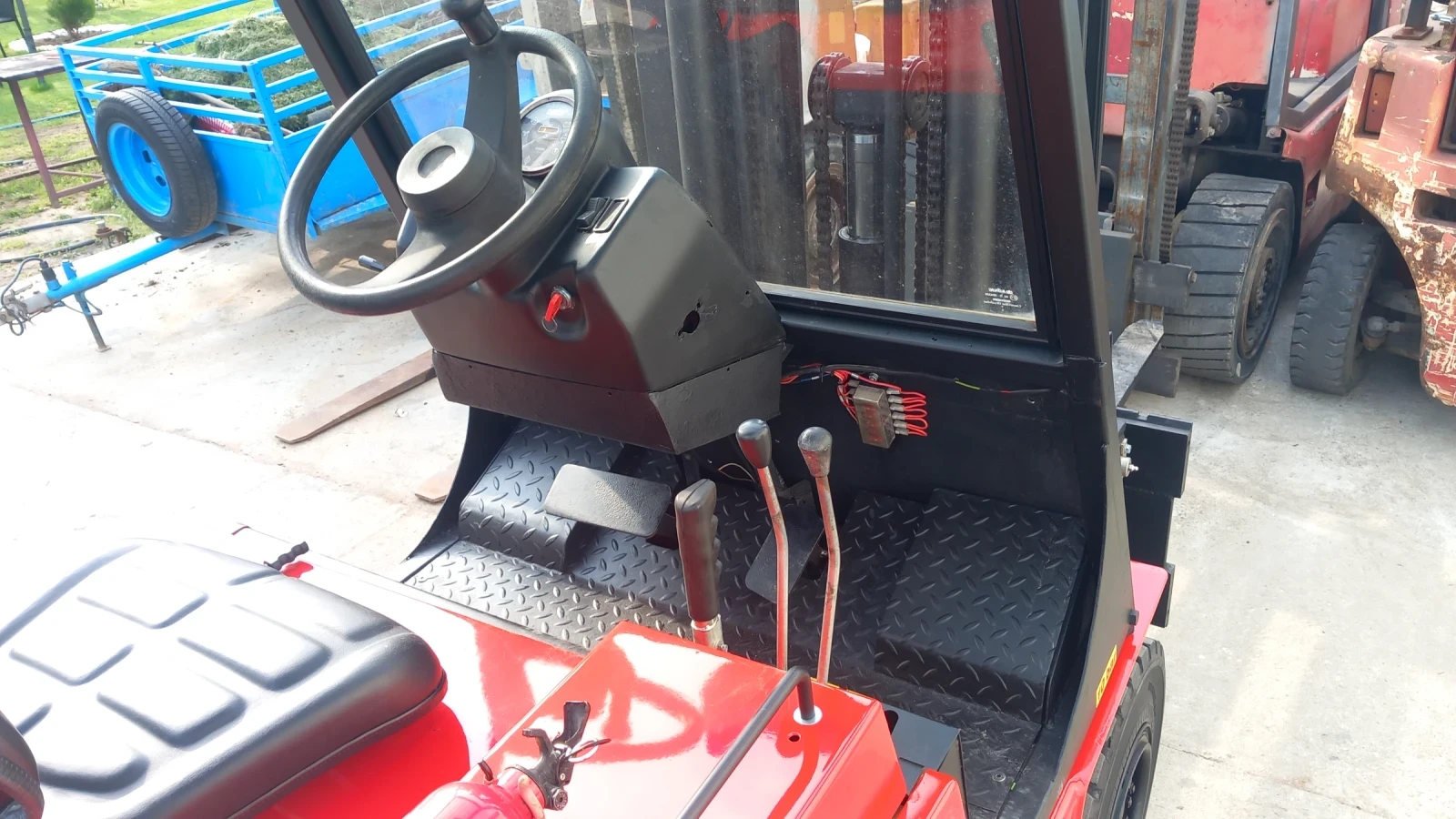 Мотокар BT Български мотокар, снимка 13 - Индустриална техника - 54182081